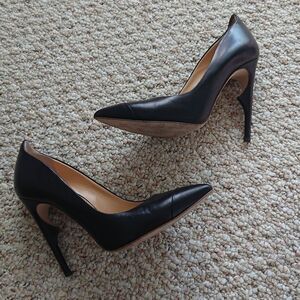 Jerome C. Rousseau flicker pump in black leather size 6.5